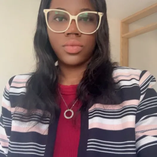 Profile picture for user francoeuryasmine95